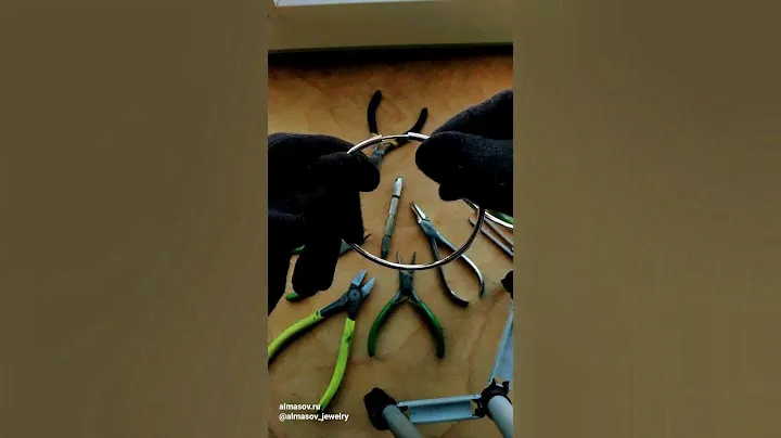 Большие серебряные серьги конго 8 см.