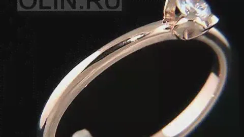 Кольцо из красного золота с фианитом